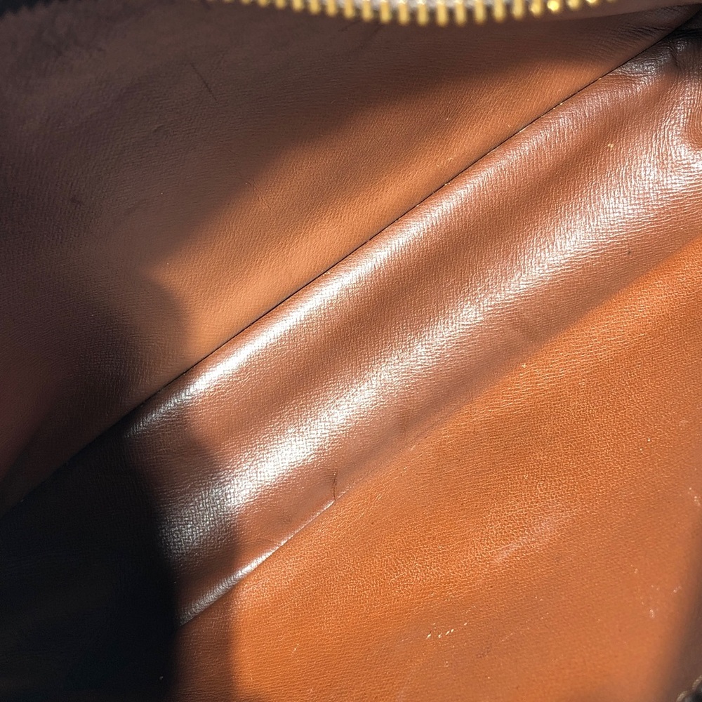Pre-Love Louis Vuitton Monogram Messenger Bag in Brown and Tan - Picture 12 of 16